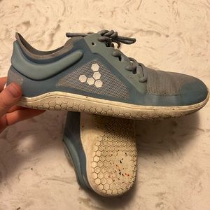 Vivo barefoot women’s shoe size 41